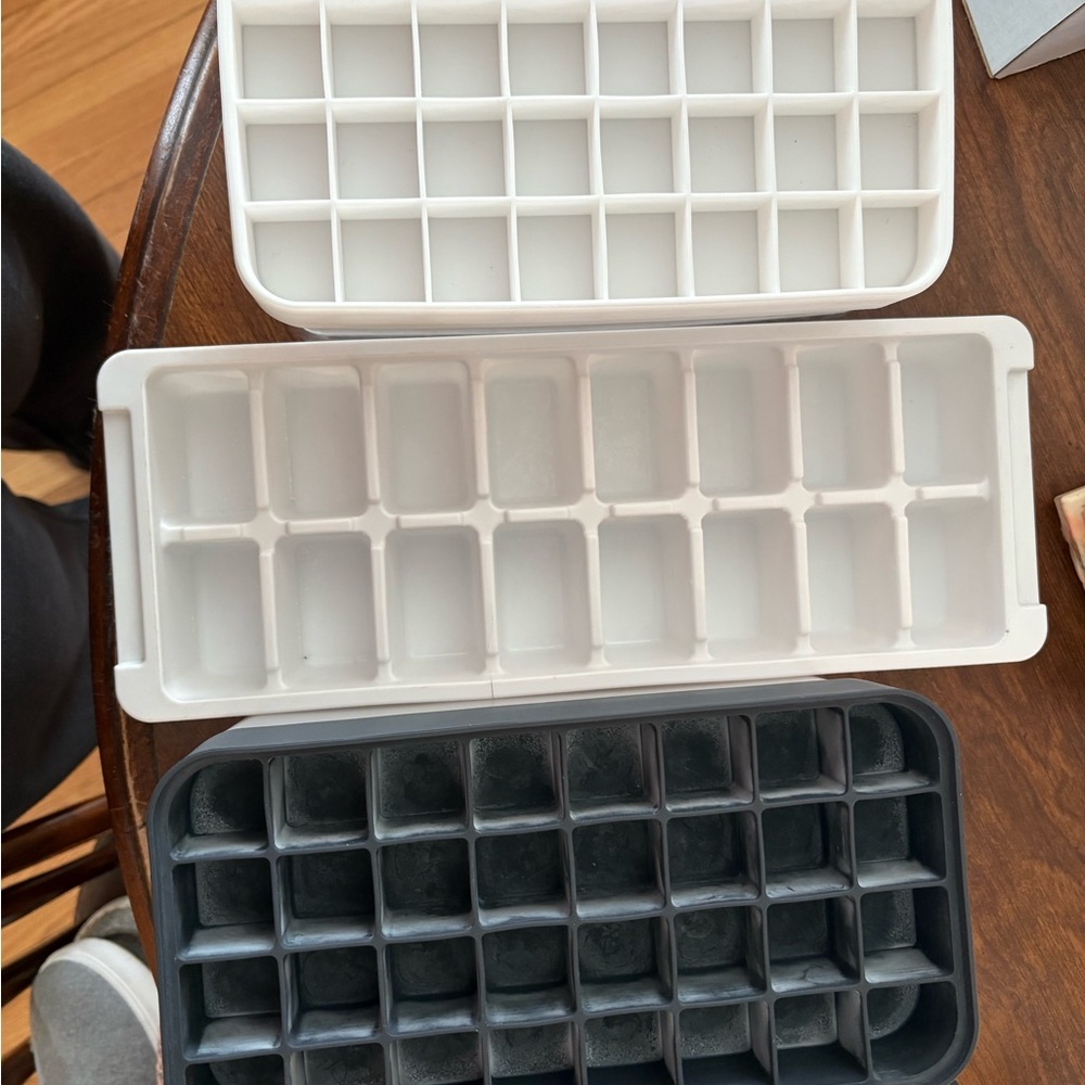 Set of Three Ice Cube Trays in White and Black